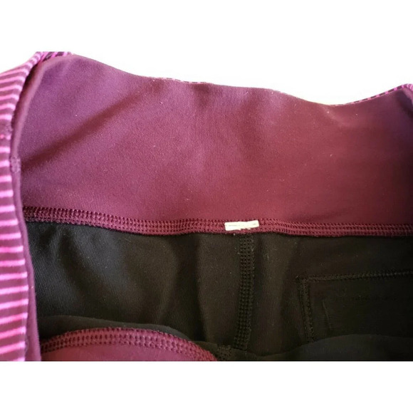 Lululemon Womens Cropped Leggings Wide Legs Black with Pink Waistband - Picture 6 of 6